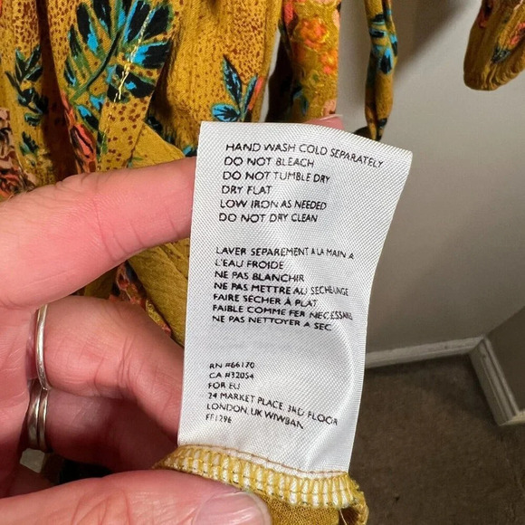 Faithfull The Brand Anthropologie Le Figuaro Floral Wrap Dress Size 2 Yellow - Picture 12 of 12
